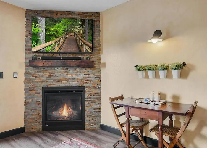 The Rustic Suite - Main Street Lodge In Berlin